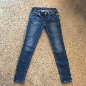 Light Wash Skinny Ankle Denim